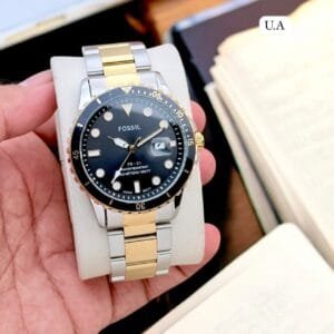 ❤️❤️Our This New Timepiece Make Ur Wrist More Classic and more Stylish With Pocket Friendly Budget⭐️⭐️⭐️*